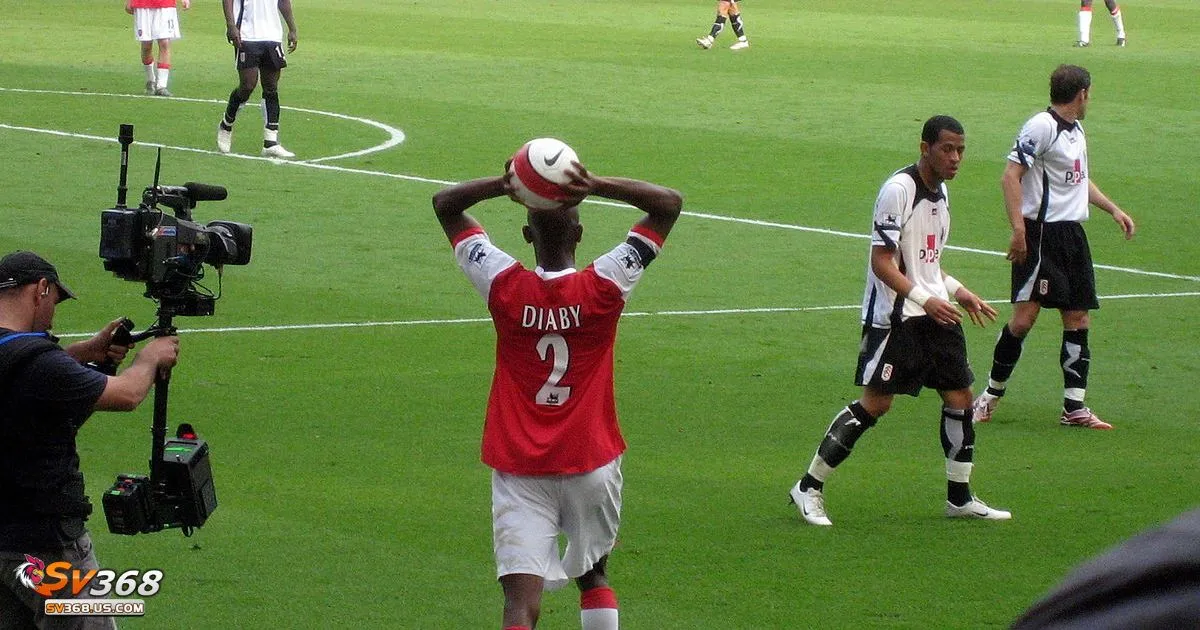 Kèo Ném Biên SV368 - Kèo đội ném biên đầu tiên – Khi nào nên đặt cược?